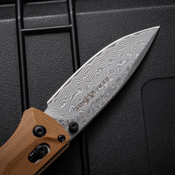 Benchmade 535 Bugout Folding knife – Damascus Blade, Linen Micarta Handle