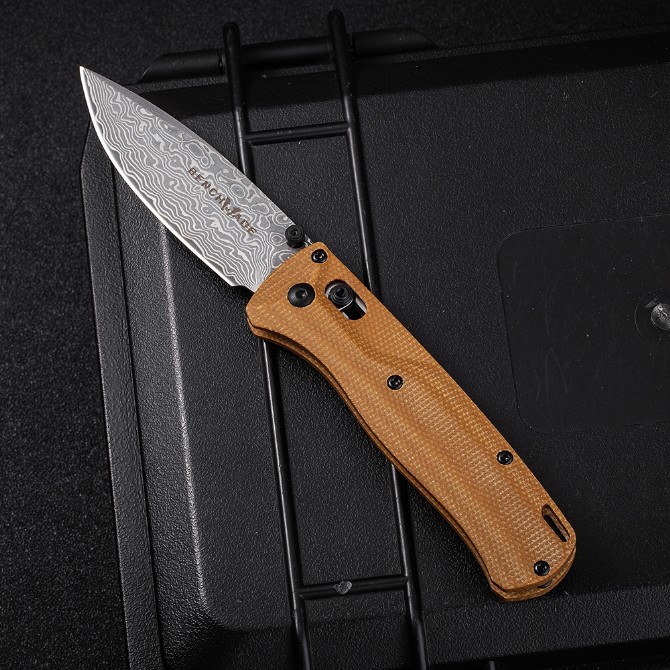 Benchmade 535 Bugout Folding knife – Damascus Blade, Linen Micarta Handle - Image 7