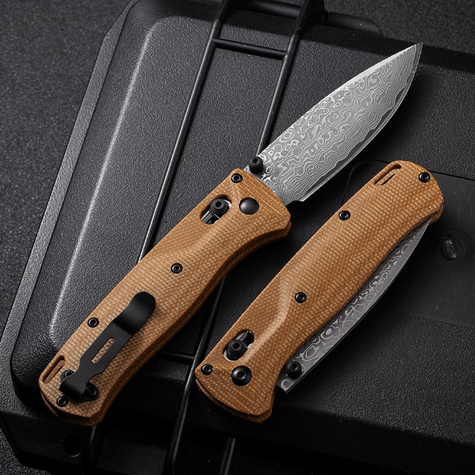 Benchmade 535 Bugout Folding knife – Damascus Blade, Linen Micarta Handle - Image 11