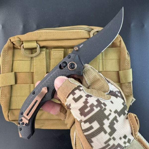 Benchmade 865 Mini Bedlam – Carbon Fiber Handle
