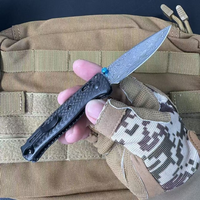 Benchmade 533-3 Mini Bugout – Carbon Fiber Handle, Damascus Blade - Image 8