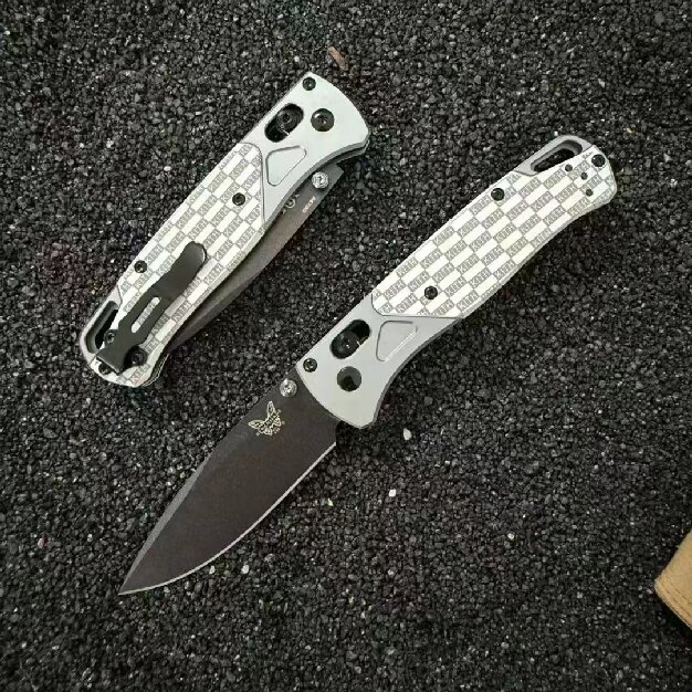 Benchmade 535 Bugout – KITH Collaboration, full knife view