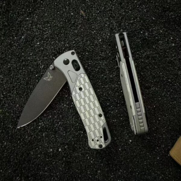 Benchmade 535 Bugout – KITH Collaboration