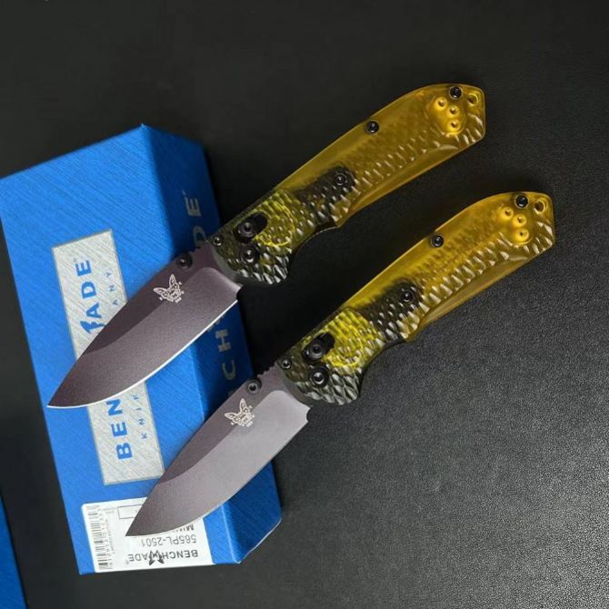 Benchmade 565PL 2501 Mini Freek – Hammered Blade, Clear PEI Handle, full knife view