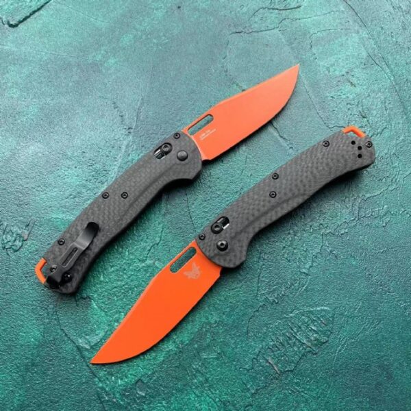 Benchmade 15535 Bugout – Carbon Fiber Handle, Orange Blade