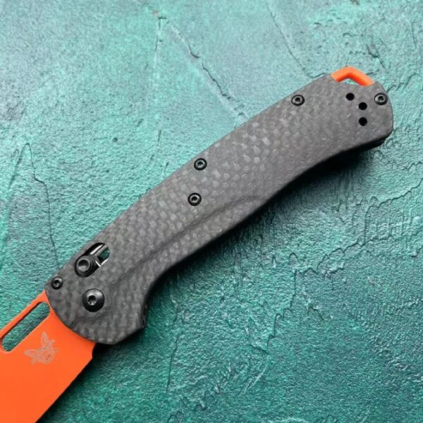 Benchmade 15535 Bugout – Carbon Fiber Handle, Orange Blade