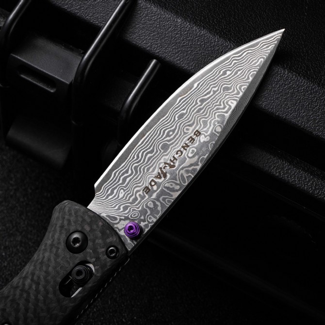 Benchmade 535-3 Bugout High-End Version – Carbon Fiber Handle, Damascus Blade - Image 3
