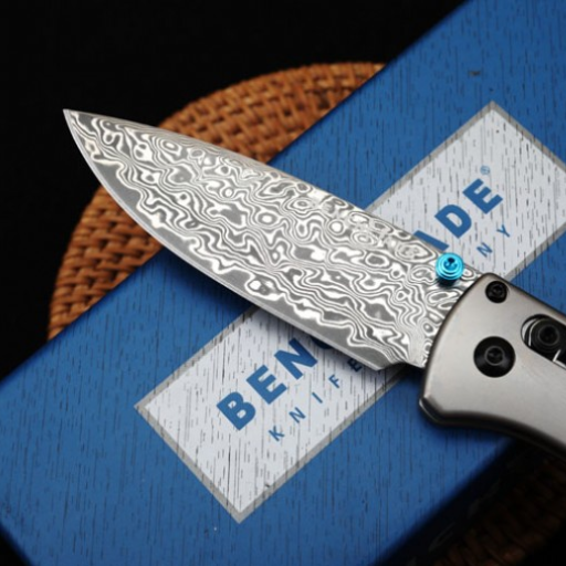 Benchmade 535 Bugout – Titanium Handle, Damascus Blade - Image 4