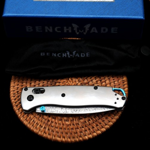 Benchmade 535 Bugout – Titanium Handle, Damascus Blade - Image 5