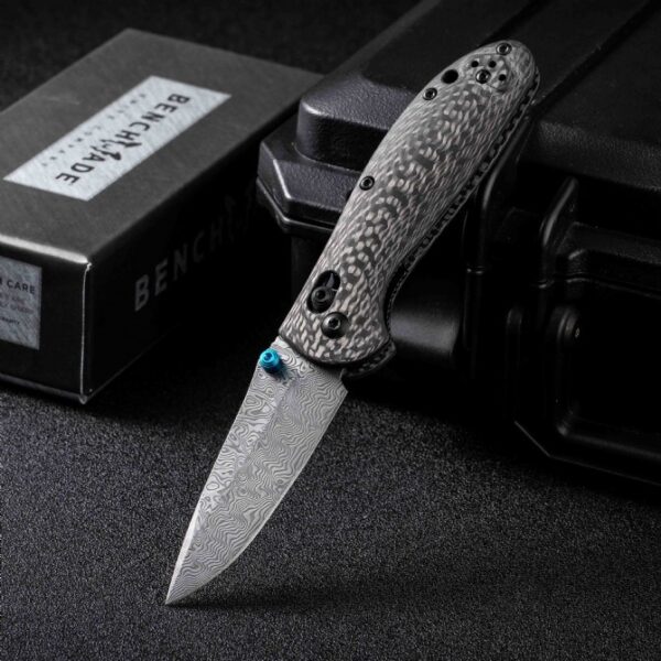 Benchmade 556 Mini Griptilian – Carbon Fiber Handle, Damascus Blade