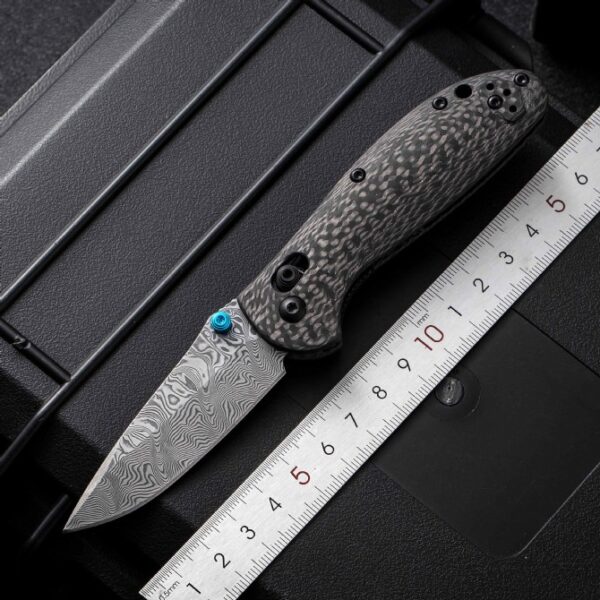 Benchmade 556 Mini Griptilian – Carbon Fiber Handle, Damascus Blade