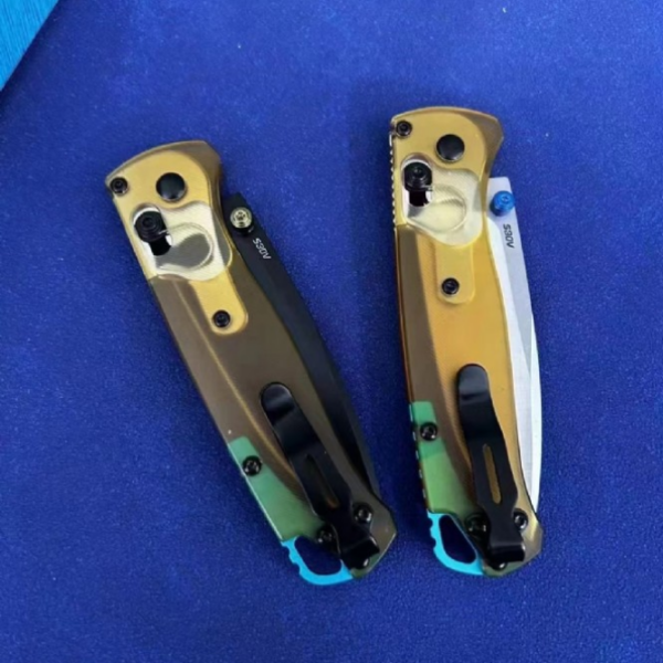 Benchmade 535-3 Bugout – Clear PEI Handle
