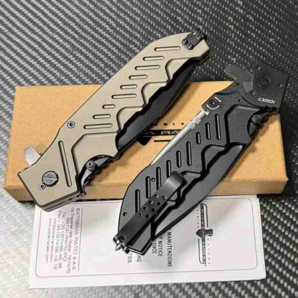 Folded position detail of the Extrema Ratio Glauca G1 folding knife