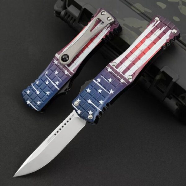 Microtech Hera Single Edge OTF Knife Deployed and Retracted