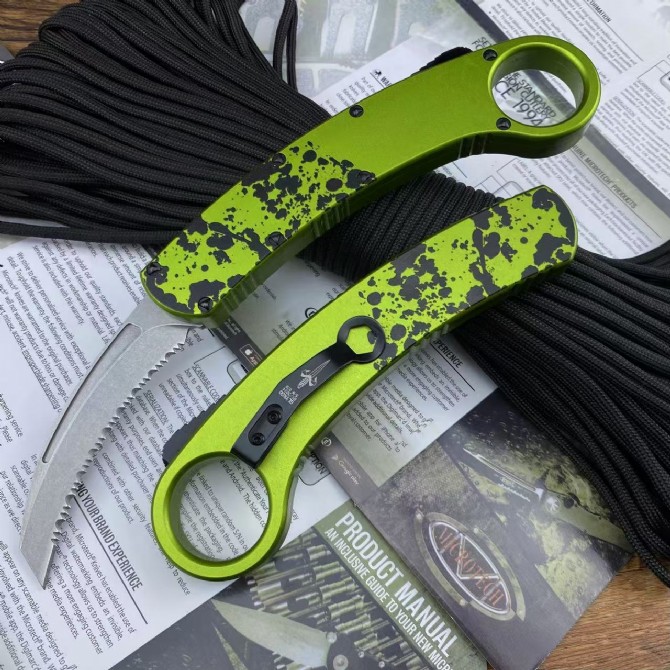 Microtech Hawk Karambit OTF Knife1