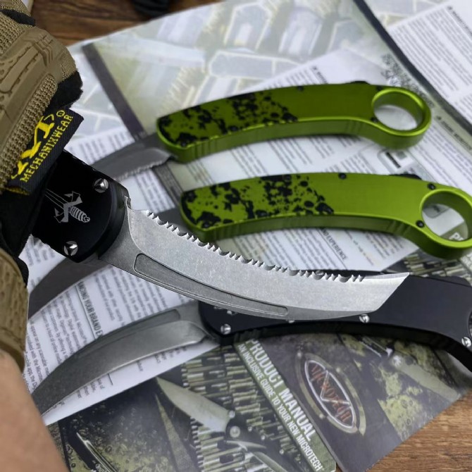 Microtech Hawk Karambit OTF Knife3